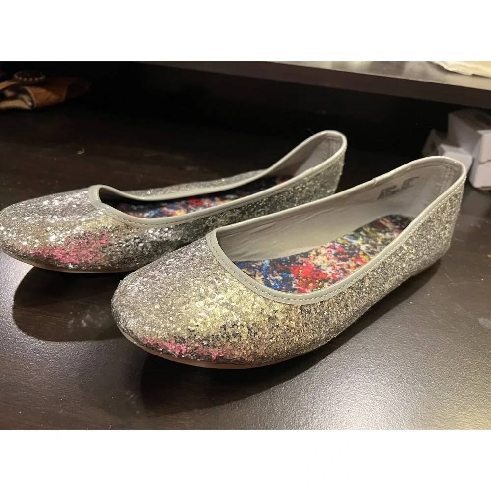 Faded Glory Girl's Slip-On Silver‎ Glitter Dress Shoes size 6 Flats